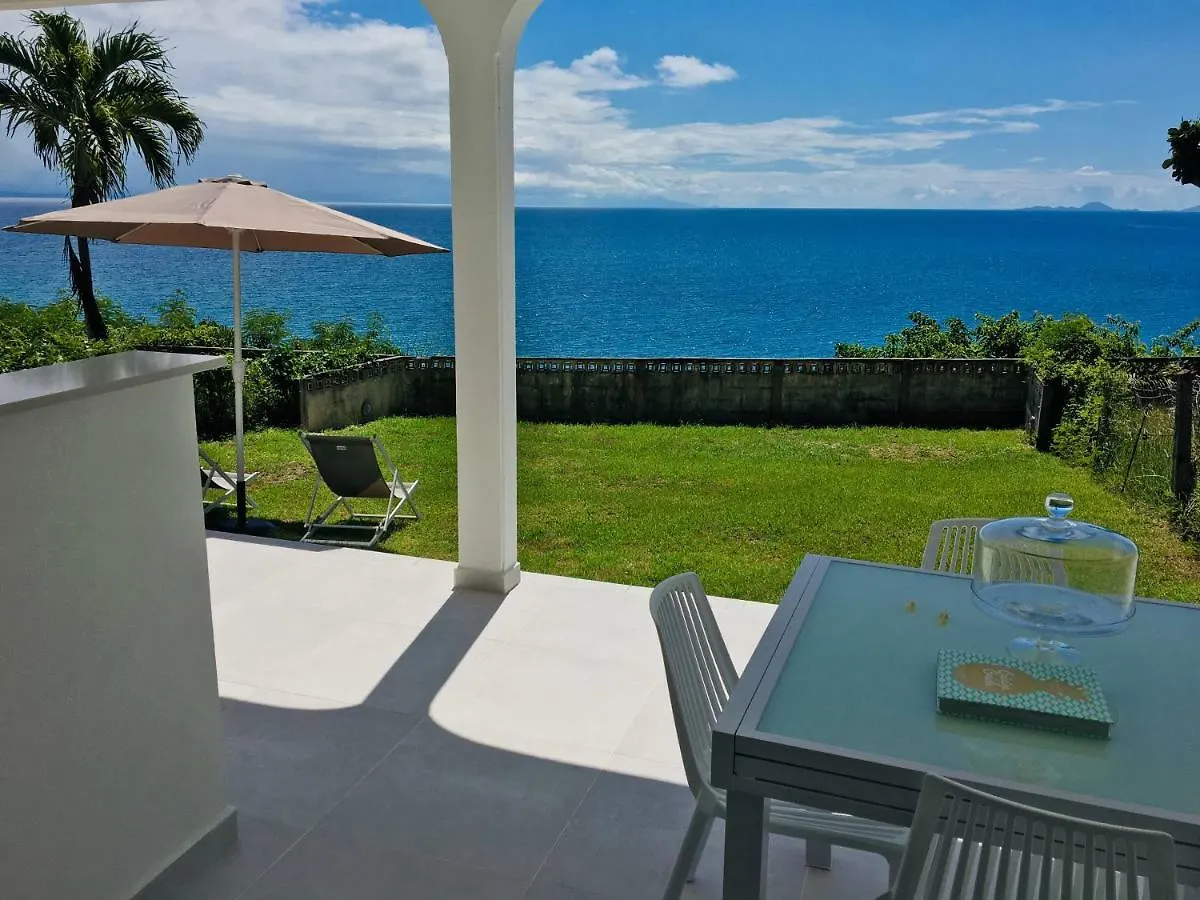 Appartement Studio Cozy Mélissa Élégance - GUADELOUPE , LE GOSIER , DAMPIERRE - JACUZZI-SPA WELLIS EVEREST PREMIUM AVEC PLEINE VUE MER - OCÉAN à 180 degrés