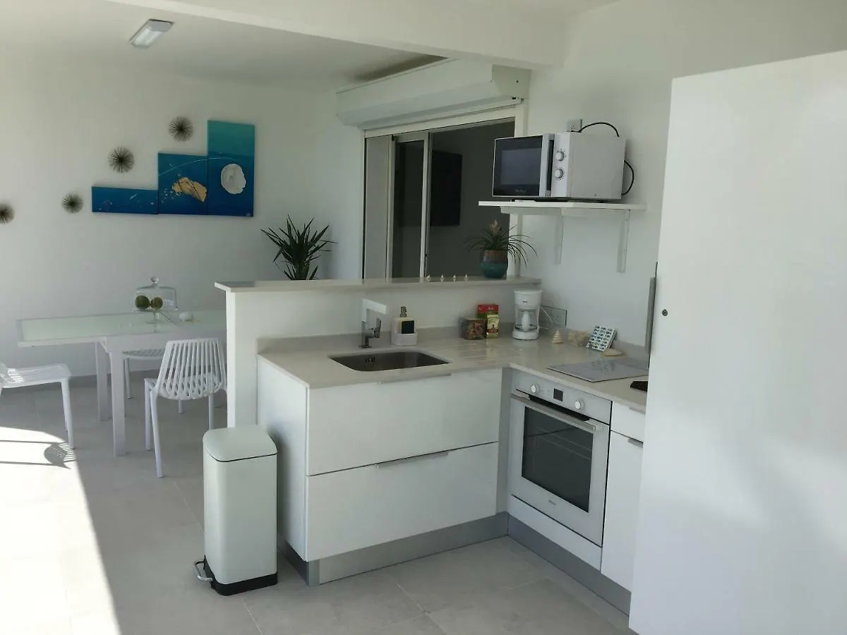 Studio Cozy Mélissa Élégance - GUADELOUPE , LE GOSIER , DAMPIERRE - JACUZZI-SPA WELLIS EVEREST PREMIUM AVEC PLEINE VUE MER - OCÉAN à 180 degrés